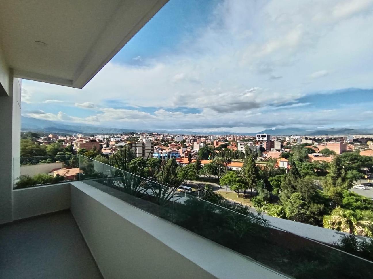 El Mirador, Moderno Y Acogedor Departamento Con Balcon Privado Apartment Tarija Exterior photo